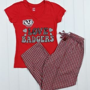 Wisconsin Badgers Shirt & Sweatpants Outfit
